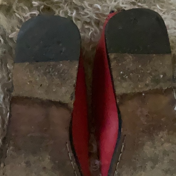 “TOD’S” GOMMINO Red Leather Slip On Driving Style Studded Detail Loafer. - Picture 15 of 16